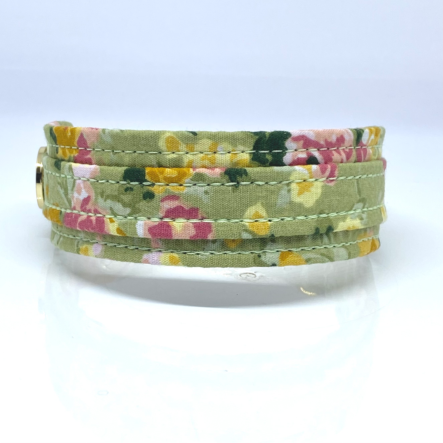Unterlegtes Halsband STREUBLUMEN LINDGRÜN – Ansicht 1