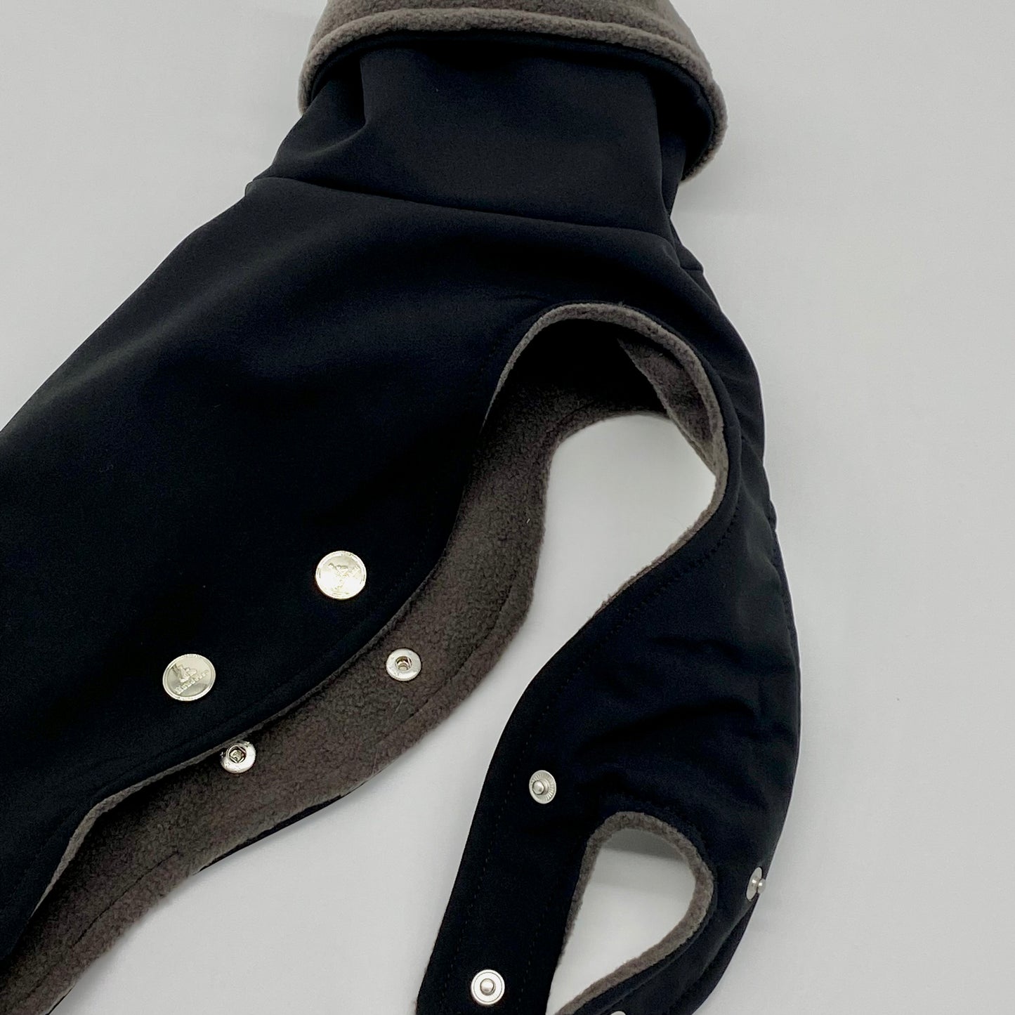 Hundemantel Softshell SCHWARZ – Ansicht 3